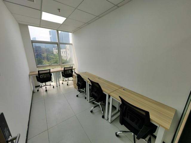 上海发展汽车配件维修价格