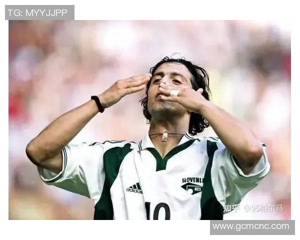 最早出世的足球球星是谁他对足球发展的历史贡献有哪些