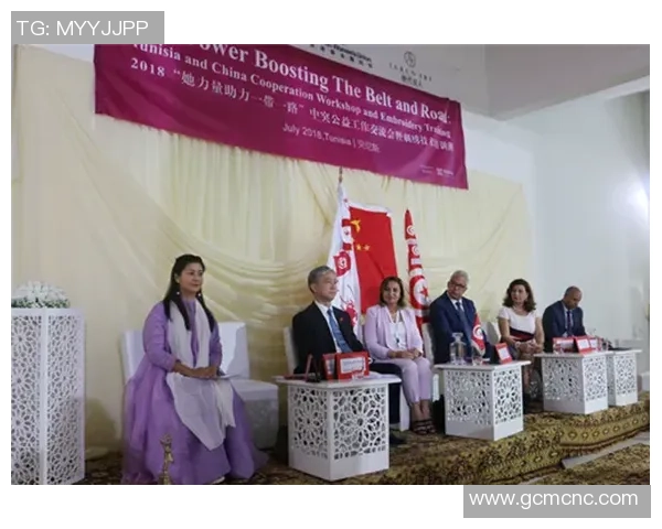 足球巨星云集慈善赛热血开战 携手为公益贡献力量 足球巨星云集慈善赛热血开战 携手为公益贡献力量